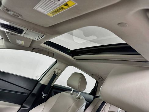 Used 2025 Honda Accord Touring image 11