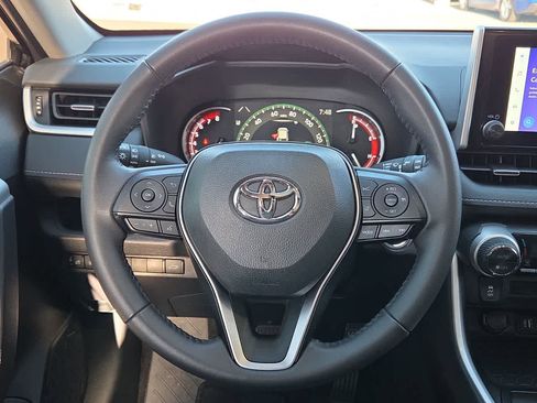 Used 2025 Toyota RAV4 XLE Premium FWD image 19