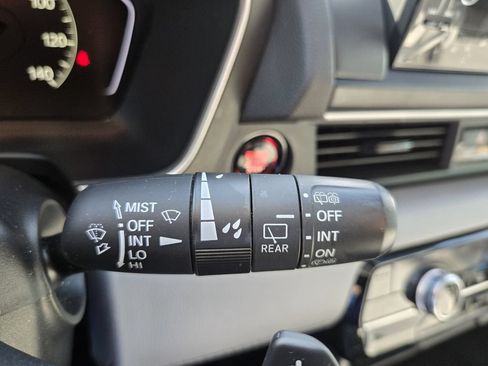 Used 2025 Honda Pilot Touring image 26