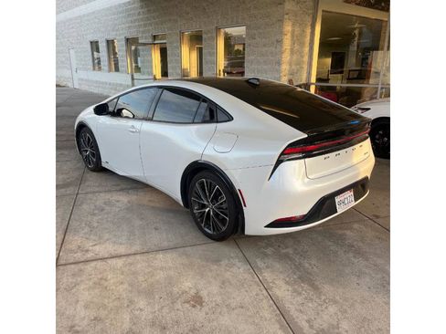 Used 2024 Toyota Prius Limited image 2