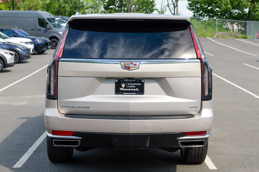 Used 2024 Cadillac Escalade ESV Premium Luxury Platinum AWD/4WD image 6
