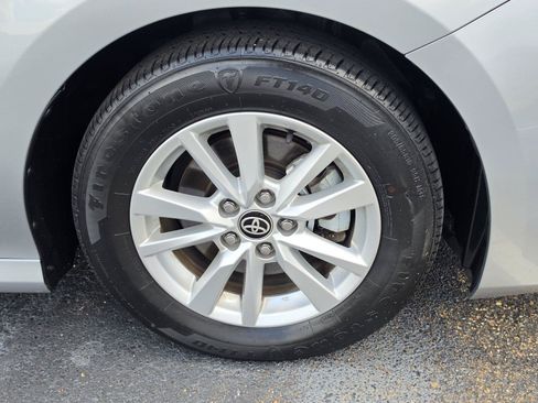 Used 2025 Toyota Camry LE FWD image 33