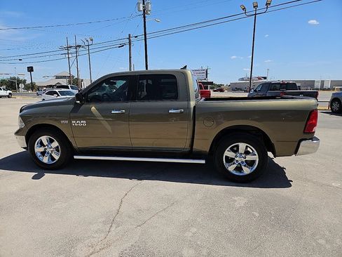 Used 2015 RAM 1500 Lone Star RWD image 3