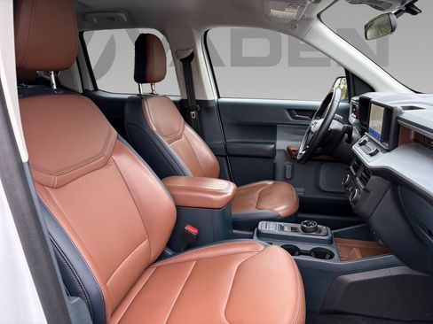 Used 2023 Ford Maverick Lariat w/ Lariat Luxury Package image 9