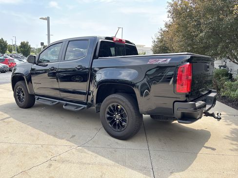Used 2022 Chevrolet Colorado Z71 w/ Trail Boss Package AWD/4WD image 7