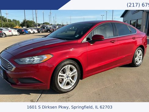 Used 2018 Ford Fusion SE w/ Fusion SE Technology Package FWD image 1