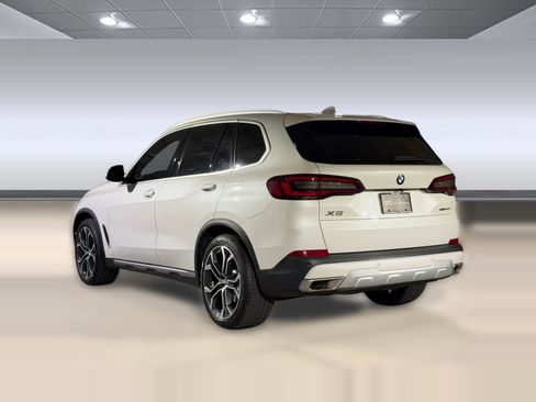 Used 2023 BMW X5 xDrive40i w/ Premium Package AWD/4WD image 3