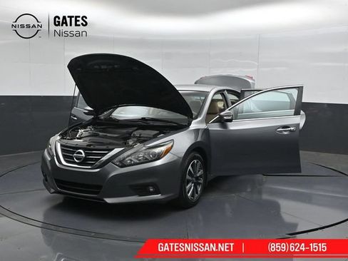 Used 2016 Nissan Altima 2.5 SL w/ 2.5 Technology w/LED Package FWD image 55