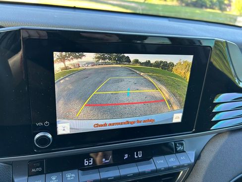 Certified 2025 Toyota Camry LE image 24