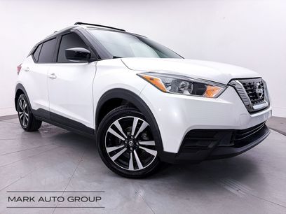 Used 2019 Nissan Kicks SV w/ Exterior Package