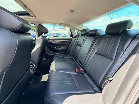 Used 2022 Honda Accord EX-L image 16