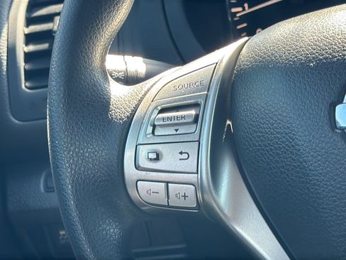 Used 2015 Nissan Altima 2.5 S w/ Special Edition Package FWD image 26
