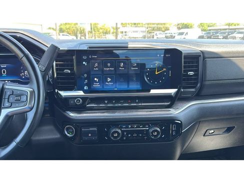 Used 2024 Chevrolet Silverado 2500 LTZ AWD/4WD image 22