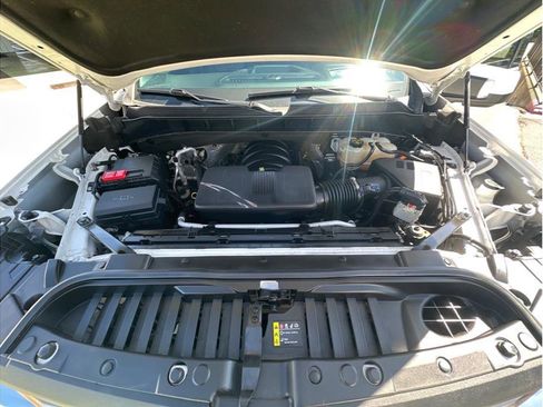 Used 2019 Chevrolet Silverado 1500 High Country w/ Technology Package image 32