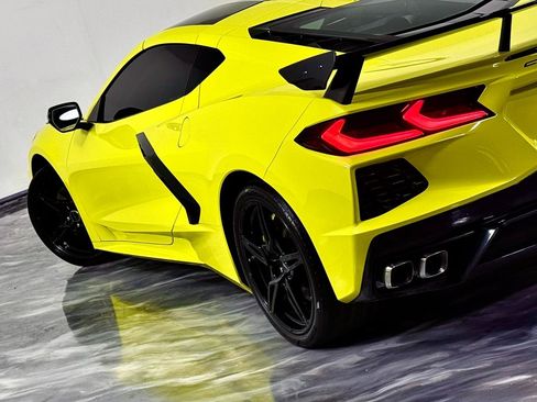 Used 2020 Chevrolet Corvette Stingray Premium Cpe w/ 3LT Preferred Equipment Group image 13