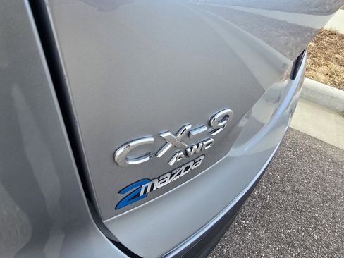 Used 2023 MAZDA CX-9 Touring image 10