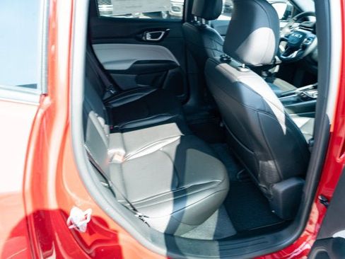 New 2026 Jeep Compass Limited AWD/4WD image 38