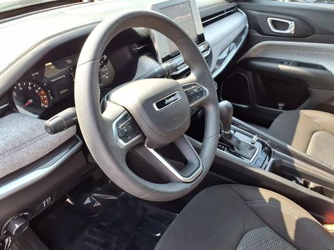 Used 2025 Jeep Compass Sport AWD/4WD image 16