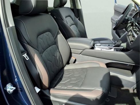 New 2026 Nissan Pathfinder Platinum AWD/4WD image 19