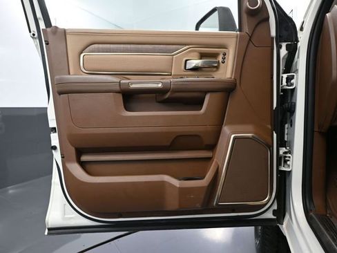 Used 2024 RAM 3500 Limited w/ Towing Technology Group image 22