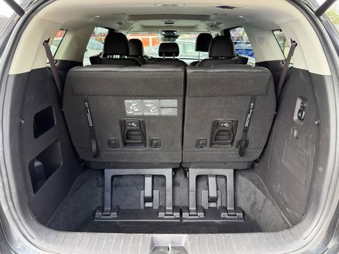 Used 2023 Kia Carnival SX Prestige FWD image 13