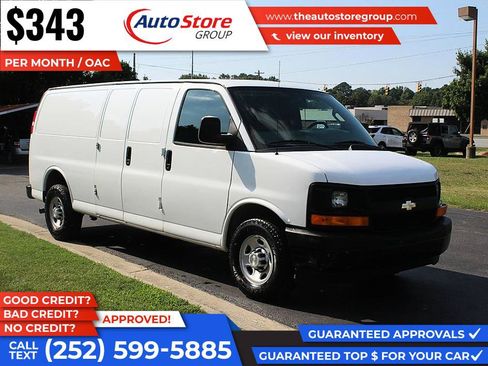 Used 2017 Chevrolet Express 2500 Extended RWD image 4
