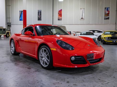 Used 2010 Porsche Cayman RWD image 8