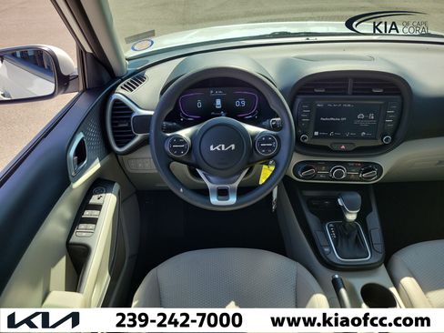 Used 2024 Kia Soul LX FWD image 15