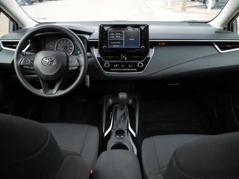 Used 2022 Toyota Corolla LE image 19