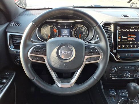 Used 2019 Jeep Cherokee High Altitude image 14