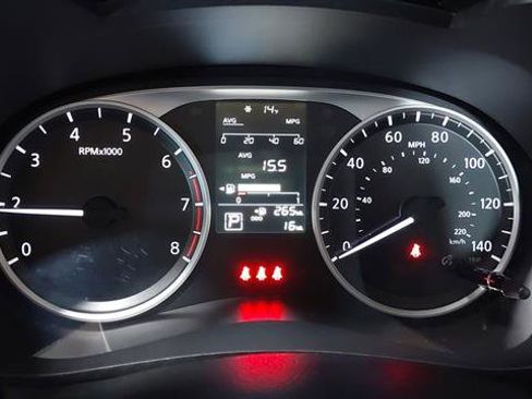 Used 2025 Nissan Versa S w/ Trunk Package FWD image 21