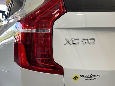Used 2022 Volvo XC90 T8 Inscription Expression w/ Climate Package AWD/4WD image 16