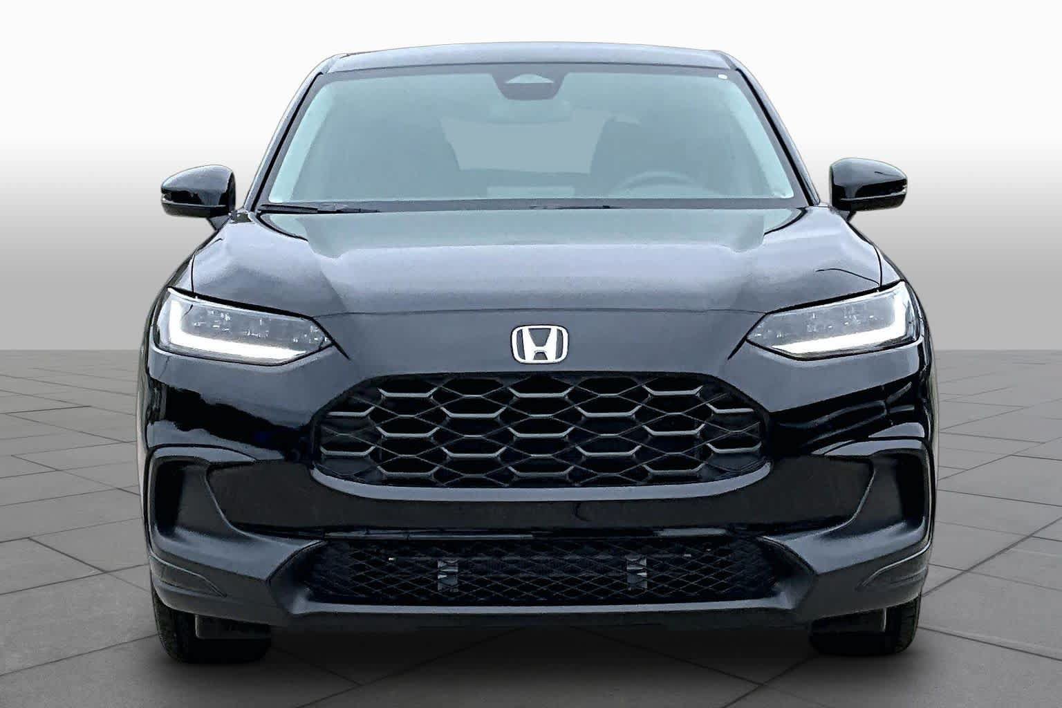 Certified 2027 Honda HR-V LX image 4