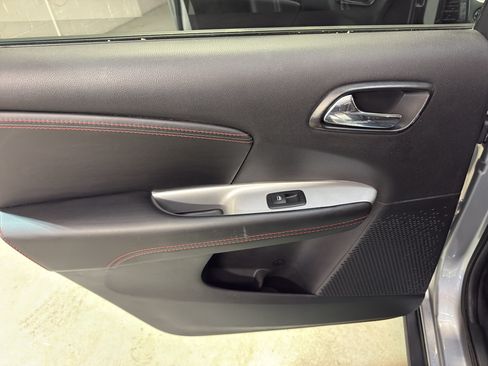 Used 2018 Dodge Journey SE w/ Popular Equipment Group FWD image 28