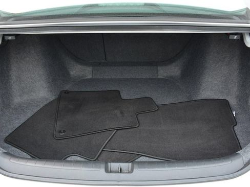 Used 2018 Honda Accord EX image 16