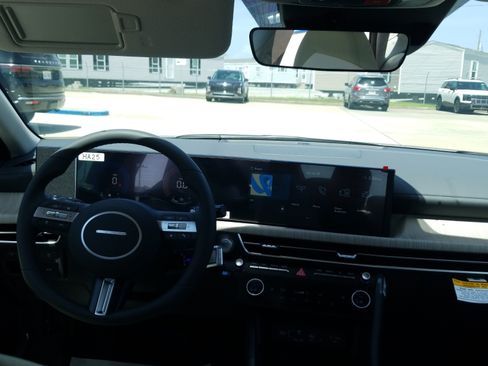 New 2026 Hyundai Sonata SEL FWD image 18
