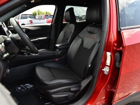 Used 2025 Jeep Compass Trailhawk AWD/4WD image 20