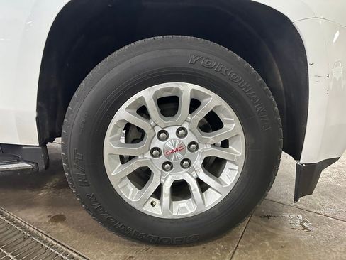 Used 2018 GMC Yukon XL SLE image 41
