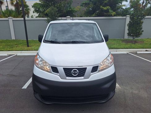 Used 2019 Nissan NV200 S FWD image 2