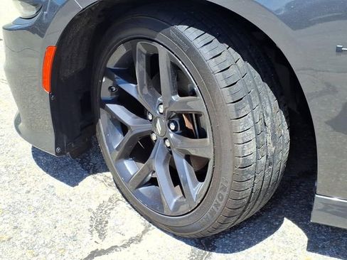 Used 2022 Dodge Charger R/T w/ Blacktop Package RWD image 8