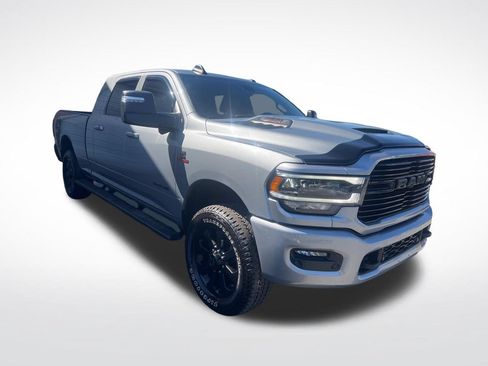 Used 2024 RAM 2500 Laramie w/ Night Edition AWD/4WD image 9