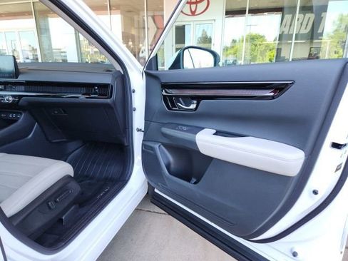 Used 2023 Honda CR-V EX-L image 25