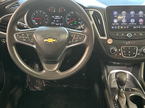Used 2024 Chevrolet Malibu LT FWD image 16