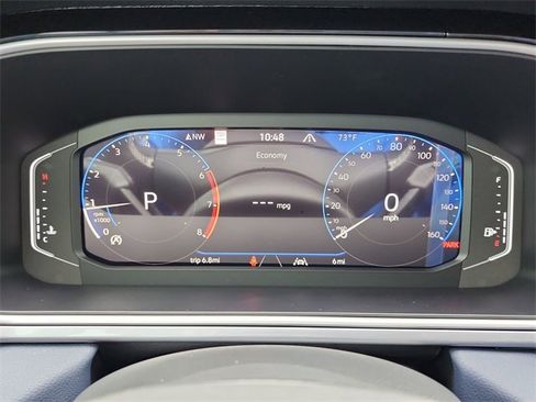New 2025 Volkswagen Taos SEL image 25