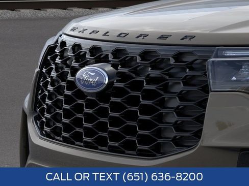 Used 2026 Ford Explorer ST-Line w/ ST-Line Street Pack AWD/4WD image 20