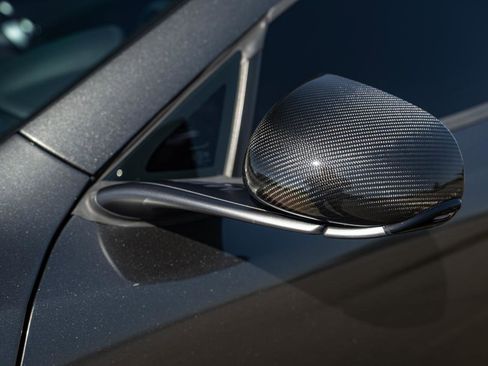 Used 2016 McLaren 650S Spider image 22