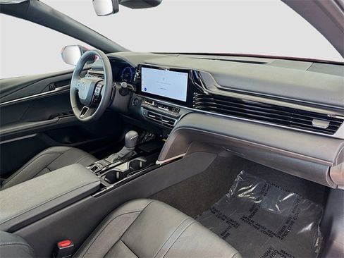 Used 2025 Toyota Camry XSE image 32