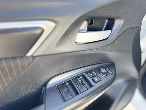 Used 2018 Honda Fit EX image 29