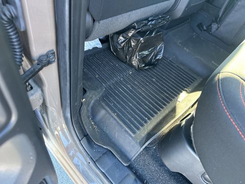 Used 2024 Nissan Frontier PRO-4X w/ Technology Package image 14