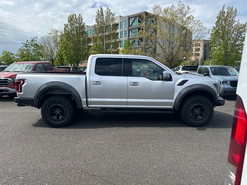 Certified 2018 Ford F150 Raptor w/ Equipment Group 802A Luxury AWD/4WD image 8